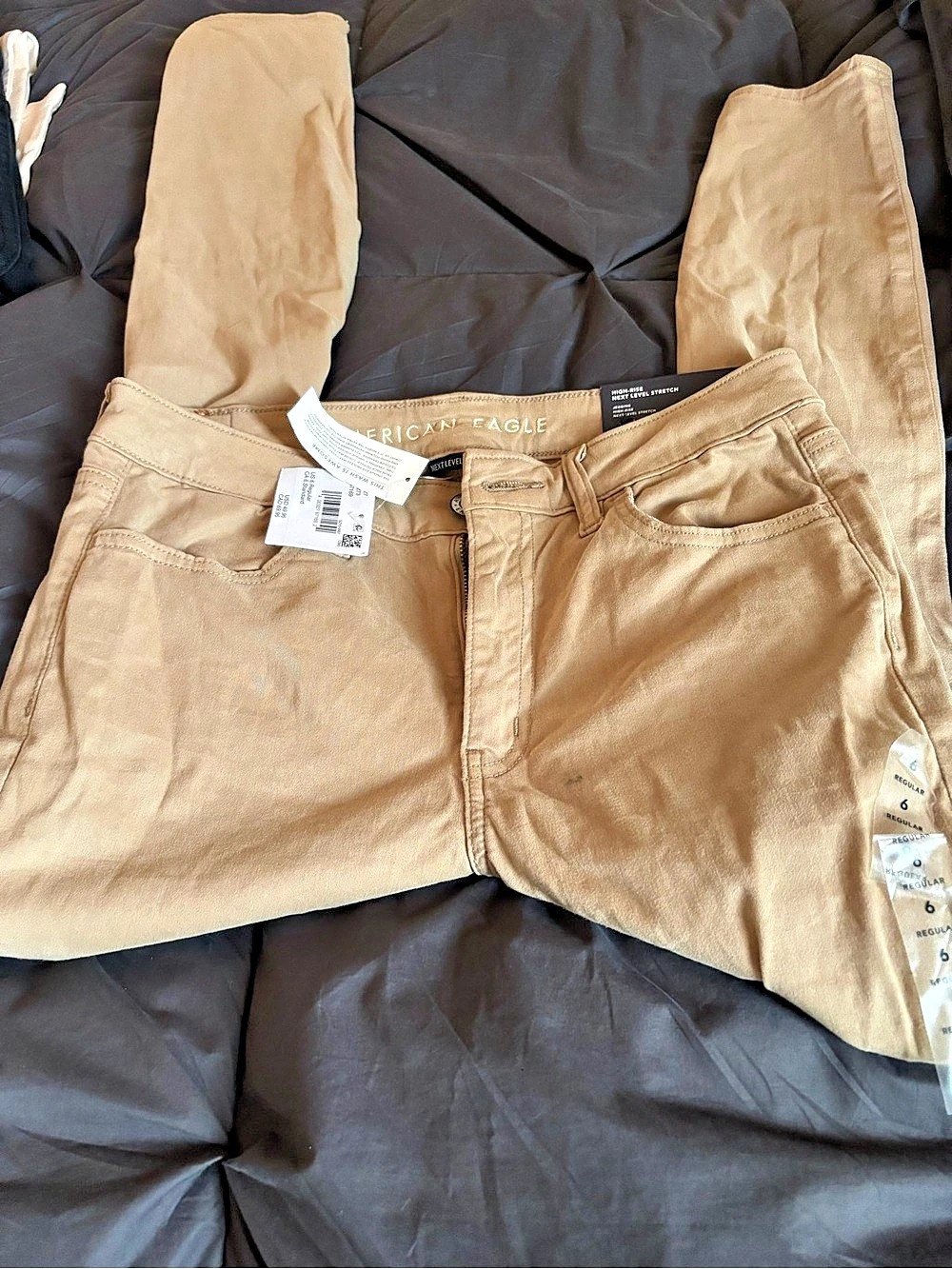 American Eagle Jegging Straight Leg Jeans in Brown Size 6 NWT